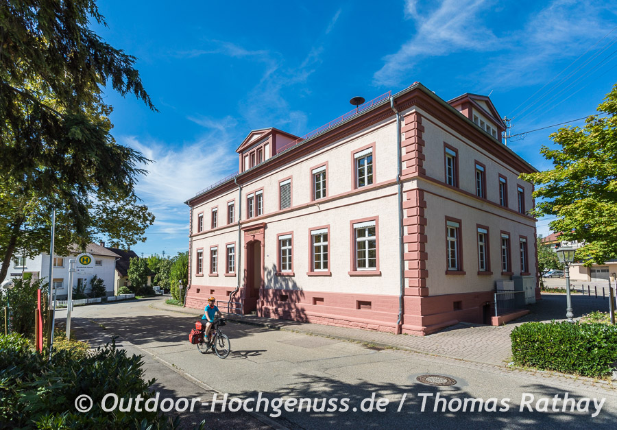 Hübsche Grundschule in Eisental