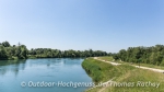 Häufig schmiegt sich der Fernradweg ganz dicht an den Namensgeber, die Rhone an