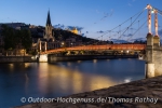 In der blauen Stunde sehen die Brücken wie hier in Lyon noch viel schöner aus