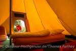 Übernachten im Tipi