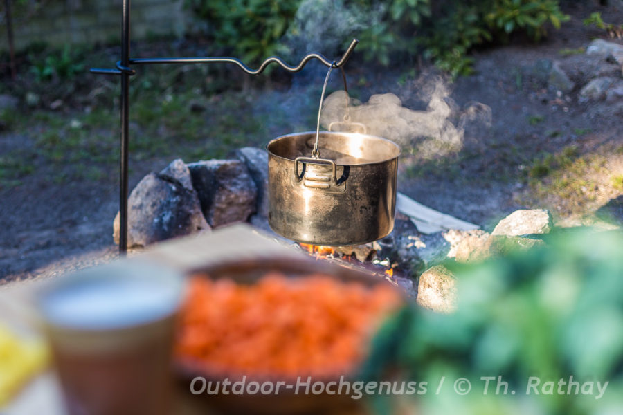 Wirsingtopf mit Kokosmilch aus der Draussenküche - outdoor-hochgenuss.de