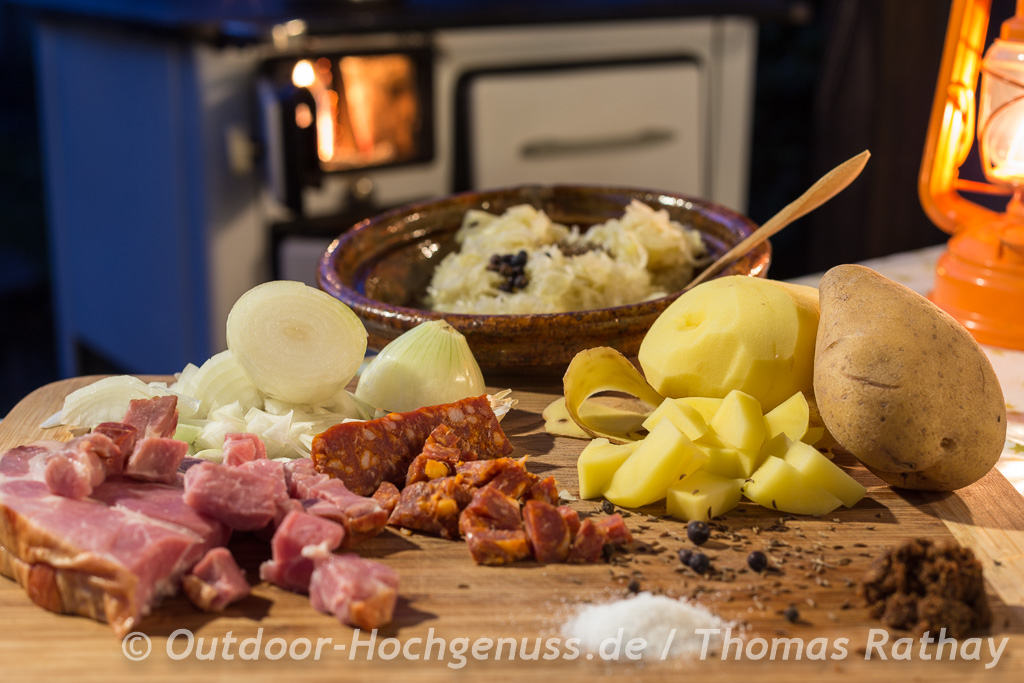 outdoorcooking-rezepte-sauerkrautsuppe