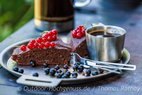 Kartoffelbrownie mit frischen Beeren