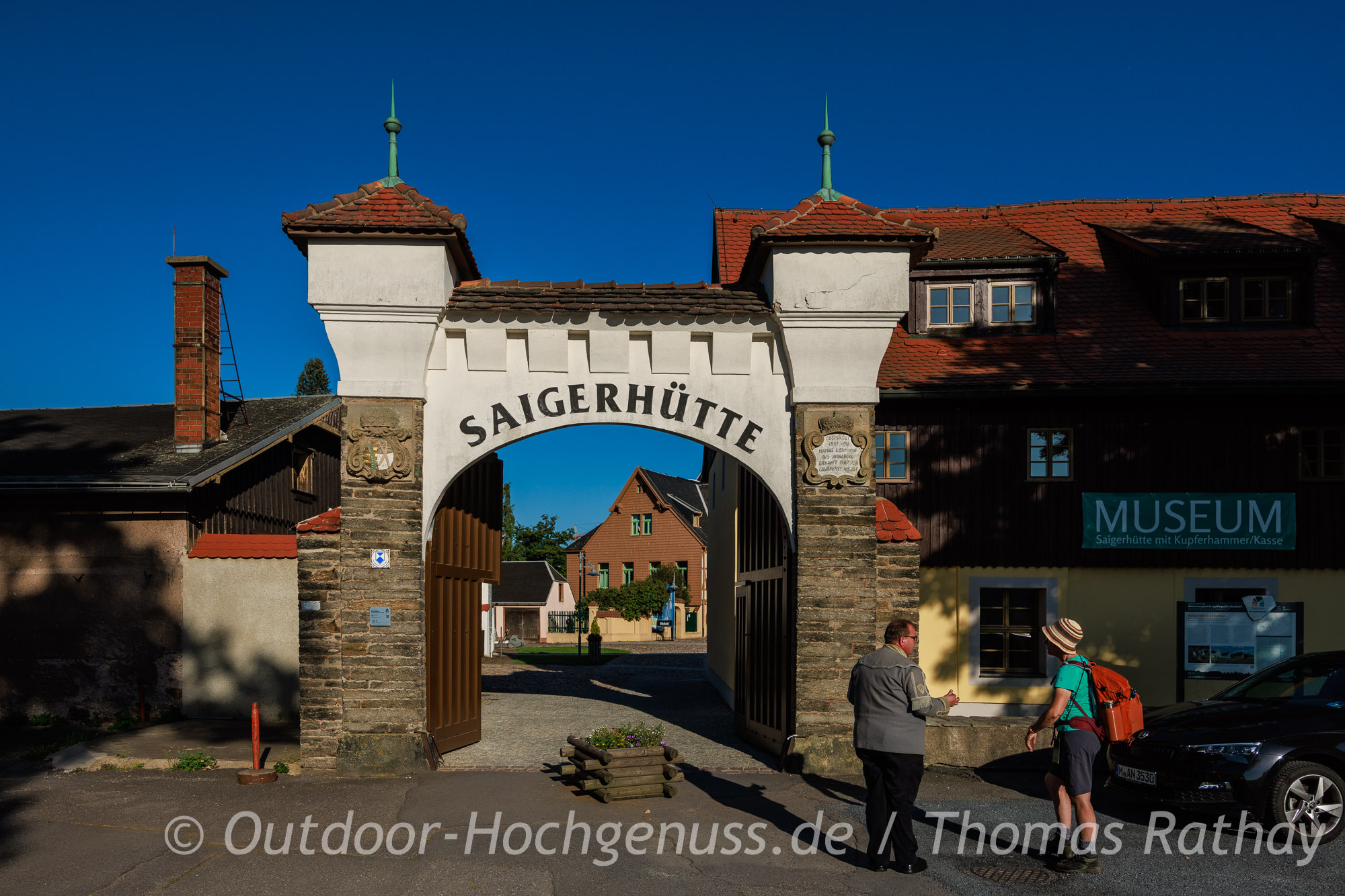 UNESCO Welterbe Saigerhütte Olbernhau-Grünthal am Kammweg im Erzgebirge Sommerliche Wanderung auf dem Kammweg im Erzgebirge