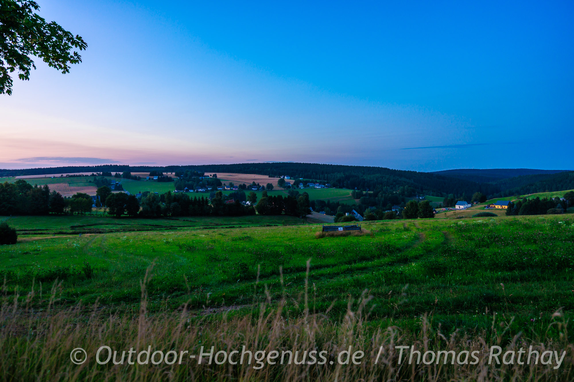 Abendaussicht im Erzgebirge bei Rübenau – Blick nach der Kammweg-Etappe Aussicht im Erzgebirge