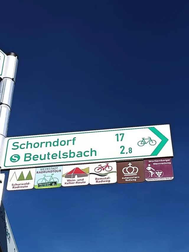 Wir waren mal wieder unterwegs auf uns bekannten Wander- und Radtouren in Baden-Württemberg. Haben z.B. auf den Früchteträufen, den Grafensteigen, den Hochgehbergen, dem Gustav-Ströhmfeld-Weg, einem Genießerpfad im Schwarzwald und dem Schwäbische-Alb-Radweg vorbeigeschaut. 

Damit ihr die Infos noch besser findet, gibt es auf unserem Blog jetzt auch eine Regionalstruktur. Schaut doch einfach mal vorbei. Link in der Bio

Gerade jetzt für die Feier- und Brückentagen gibt es tolle Outdoor-Aktivitäten zu entdecken.

#wandern #radfahren #outdoor #instanaturelovers #instawanderlust #schwäbischealb #instanature